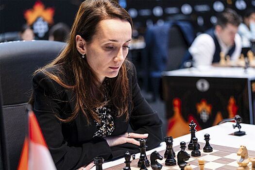 Лагно и Салимова сыграли вничью в 13-м туре Турнира претенденток