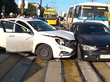 Пьяный водитель устроил дрифт на перекрестке в Дзержинске