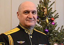 Командующий Черноморским флотом адмирал Игорь Осипов поздравил военнослужащих, ветеранов флота и членов их семей с Новым годом