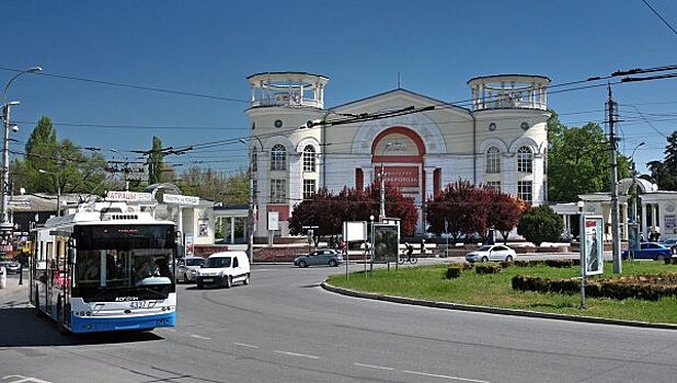 Симферополь хотят закрыть для транзитного транспорта