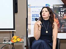 Во Владивостоке состоялся творческий вечер Ларисы Белобровой
