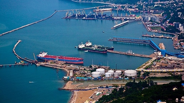 Грузооборот Азово-Черноморских морпортов сократился на 3,6%