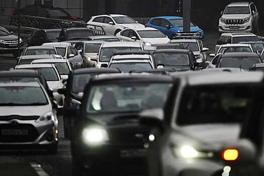 В центре Москвы перекрыли движение транспорта