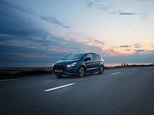 Обновленные Ford S-Max и Galaxy научились следить за дорогой из «облака»