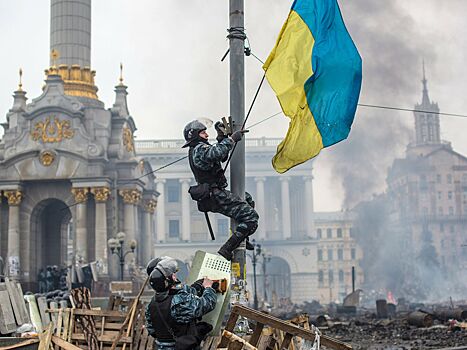 На Украине заявили о выгоде Запада от «военной истерии»