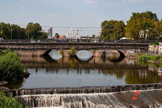 В Екатеринбурге изменили план реконструкции моста на Малышева
