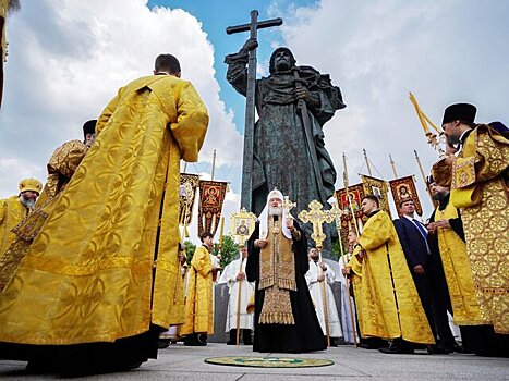 В Госдуме призвали уделять больше внимания Дню крещения Руси