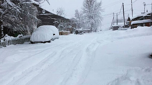 В Якутии из-за снегопада ограничили движение