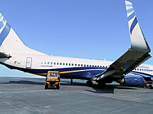 В аэропорту Норильска задержали вылет лайнера из-за повреждения шасси