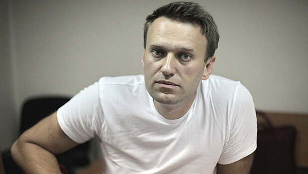 От Навального требуют полмиллиона рублей