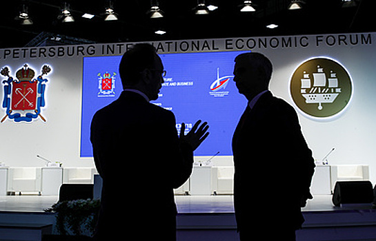 Участники саммита информагентств на ПМЭФ обсудили борьбу с фейками и угрозы для рынка