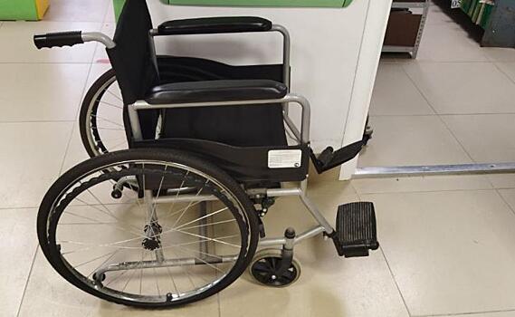 В Курске можно взять в бесплатную аренду тонометры и инвалидные коляски