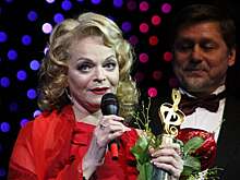 Авто Ларисы Долиной пострадало в ДТП, владелица не пострадала