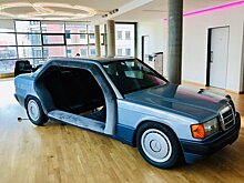 Старый Mercedes-Benz превратили в офисную переговорку