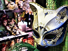 Мастерить карнавальные маски и рисовать цветы научатся жители района в культурном центре