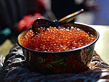 Россияне скупают красную икру