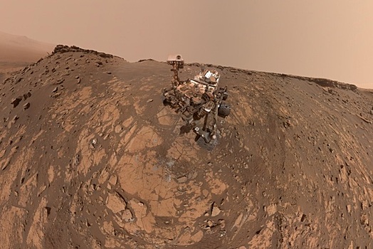 Марсоход Curiosity сделал новое селфи перед рекордным восхождением