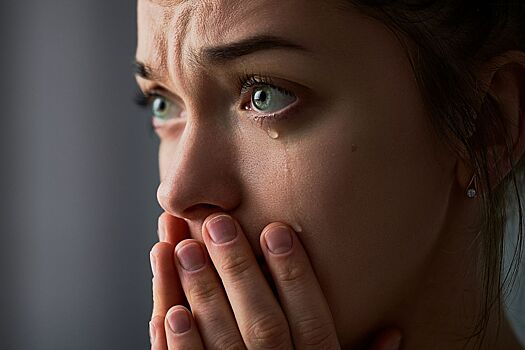 Биологи раскрыли неожиданный эффект женских слёз на мужчин