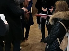 Ход капитального ремонта проверили депутаты и жители дома на Охотничьей