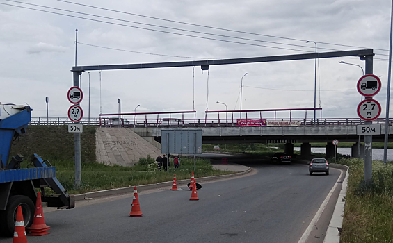 От "моста глупости" в Петербурге защитят цепями