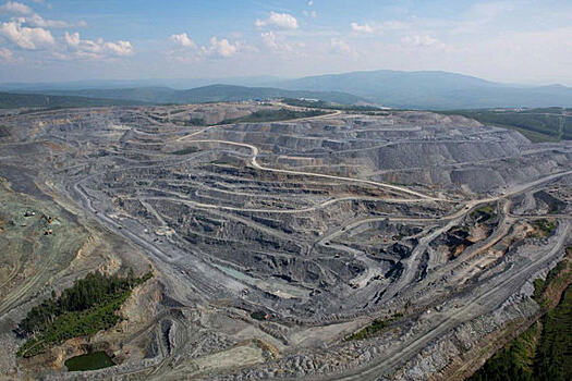 Крупнейший производитель железной руды на Дальнем Востоке займет $240 млн