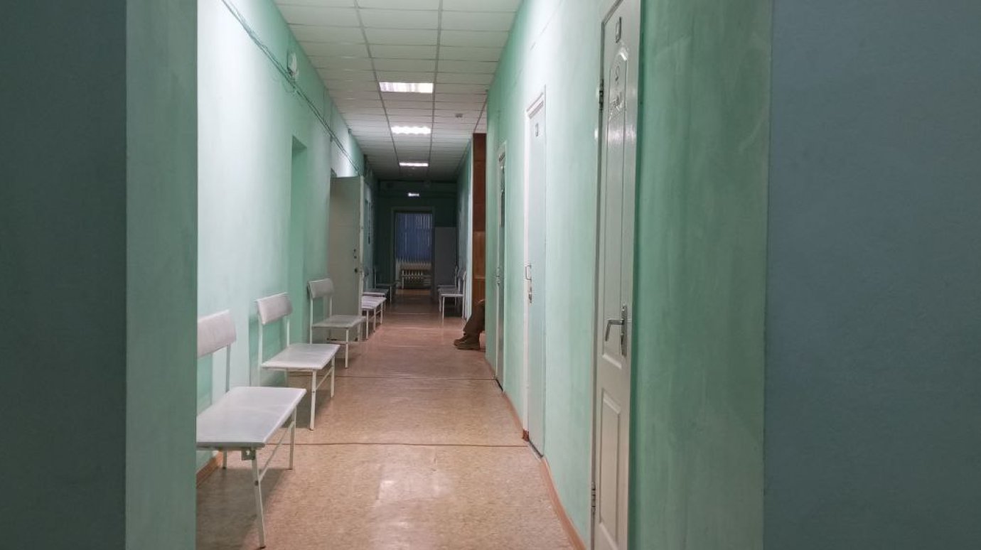 Пензенцам объяснили, почему сложно записаться к детским врачам