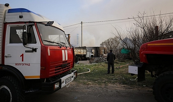 В Волгоградской области пожилая женщина погибла в пожаре в частном доме