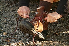 Раскрыт секрет наконечника на обувных шнурках