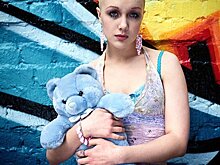 Болезнь или мода: почему Дарья Мороз стала лысой?