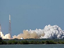 Ступень Falcon 9 жестко приземлилась на платформу