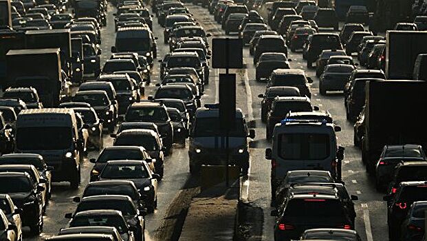 Пробки на дорогах столицы оцениваются в пять баллов