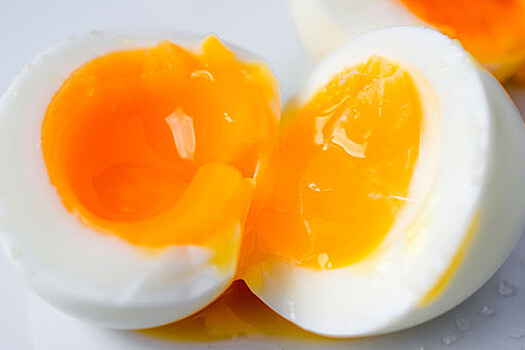 Росстат: впервые с лета 2023 года в России снизились цены на куриные яйца