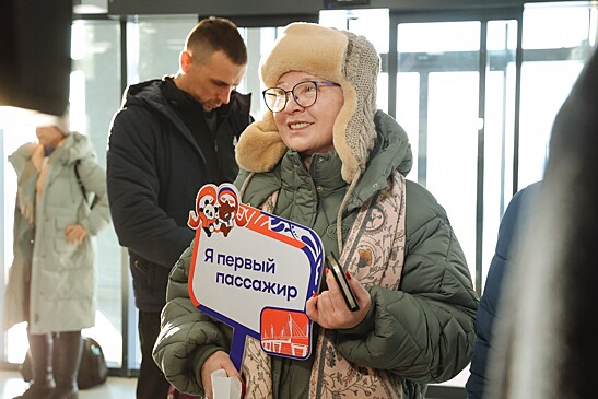 Первые пассажирские автобусы пересекли Амур