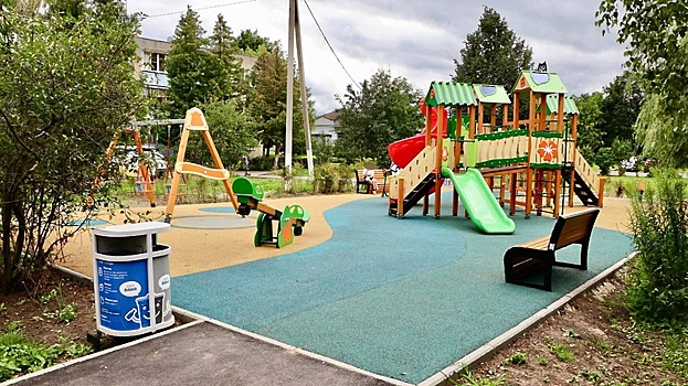 Бригады создали в МБУ округов Подмосковья для ремонта детских площадок