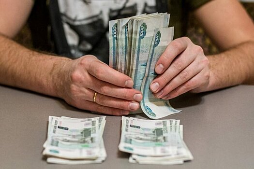 Саратовскому полицейскому простили кредитов на 1,6 млн рублей