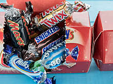 Депутат Делягин: в России уже производятся аналоги батончиков Snickers и Twix