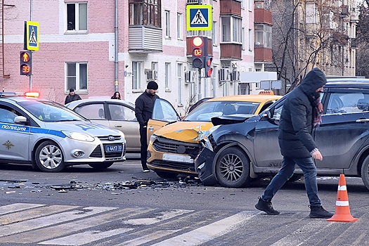 Новые тенденции в дорожной безопасности: рост числа ДТП с теми, кто не имеет прав