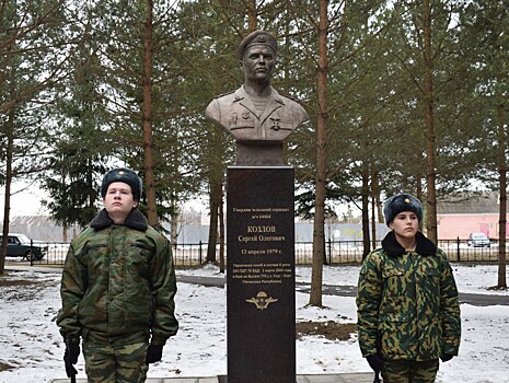 В Оленино открыли бюст герою Чеченской войны из "бессмертной" шестой роты