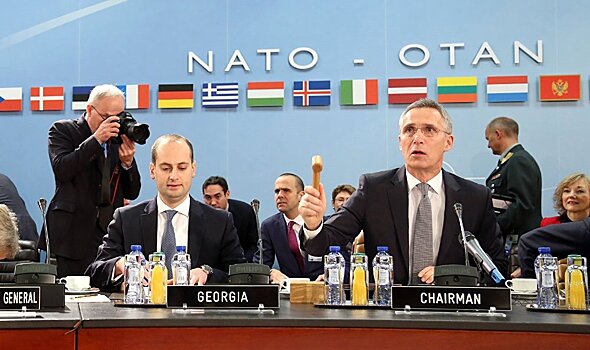 Грузия и НАТО обсудили запланированные на 2019 год военные учения