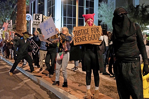 В Миннеаполисе протесты против действий ICE перерастают в масштабный кризис