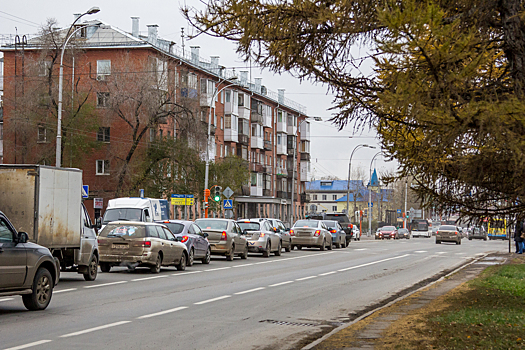 Мощные пробки возникли в центре Кемерова