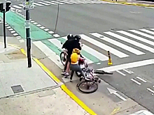 Туристка из России в Буэнос-Айресе задержала грабителя, отнявшего у нее телефон