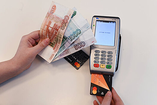 "Терминал временно не работает". Почему бизнес отказывается от безналичного расчета