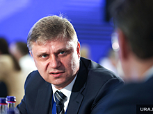 Глава РЖД прилетел в Екатеринбург, чтобы представить нового начальника СвЖД