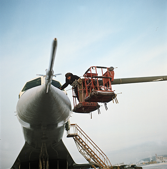 Пассажирский самолет Ту-144, 1969 год