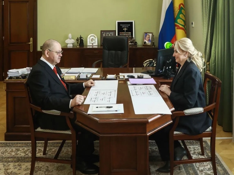 Кривонос и Мельниченко обсудили итоги реализации пилотного проекта по стимулированию рождаемости