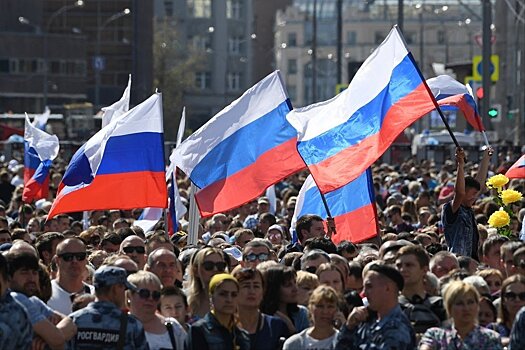 В Совфеде оценили включение России в топ-3 могущественных стран