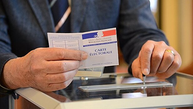Явка на президентских выборах во Франции на 17.00 превысила 69%