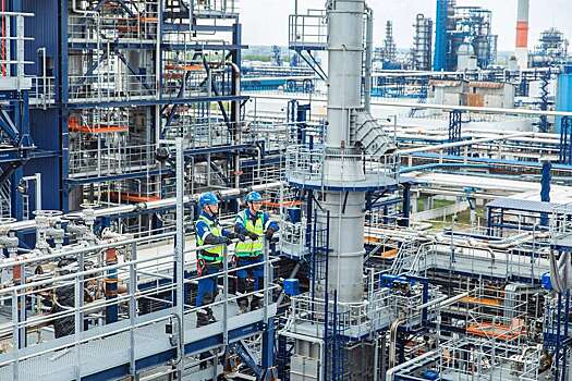 Сотрудников «Газпромнефть-СМ» наградили за достижения в укреплении энергетики России