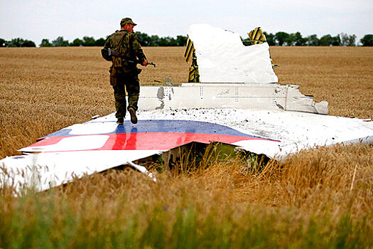 ЕС и НАТО присоединились к обвинению Россию в катастрофе MH17